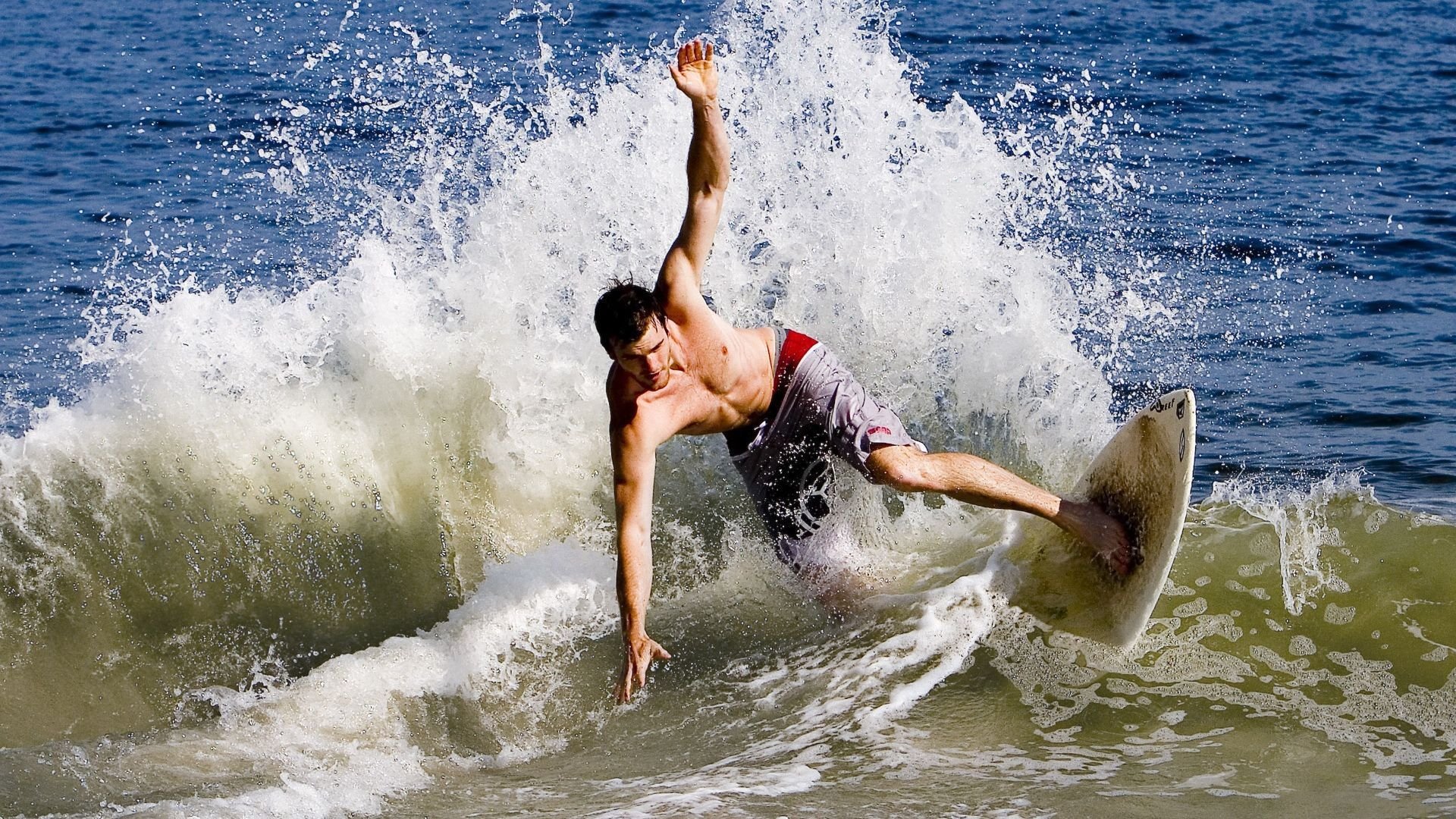 “科目三”广场舞在广西大化县火爆出圈，广西科目三考试最新视频